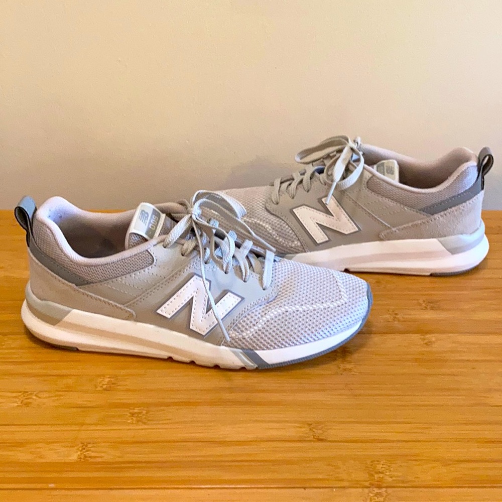 New Balance 009 sneakers